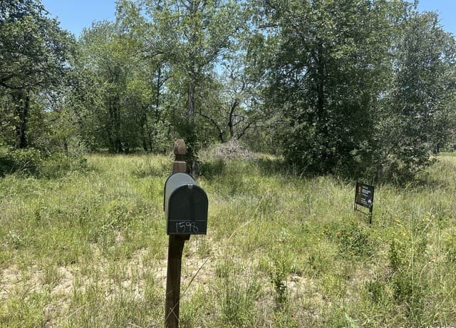 rental at 00 Clear Lake loop in Poteet, TX — photo 1