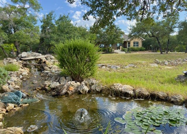 3-bedroom rental at 22 Outlook Point in Boerne, TX — photo 5