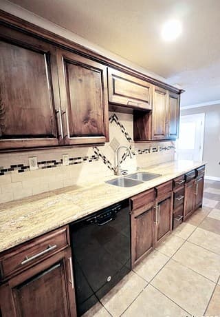 4-bedroom rental at 3647 Cameron Springs in San Antonio, TX — photo 5