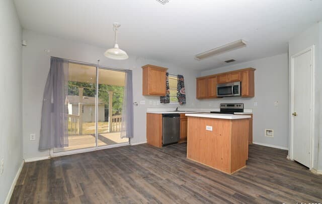4-bedroom rental at 6626 Walnut Valley Dr in San Antonio, TX — photo 4