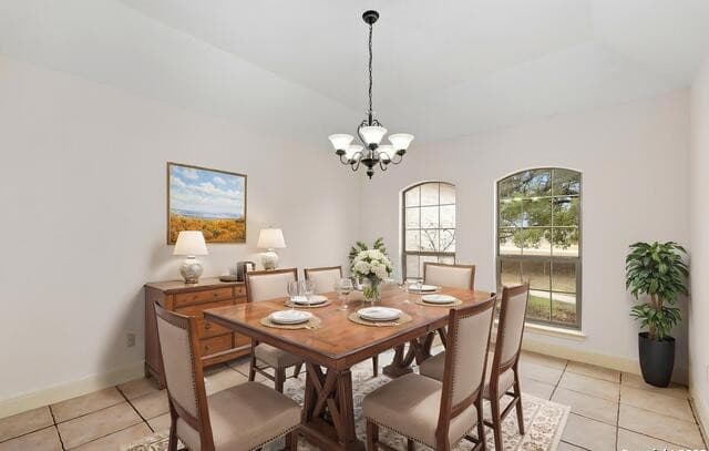 4-bedroom rental at 231 Broken Arrow in Floresville, TX — photo 5