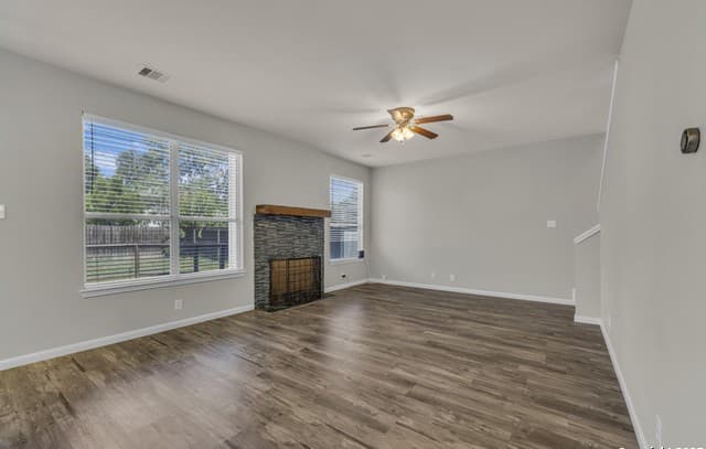 3-bedroom rental at 197 Tapwood in Cibolo, TX — photo 5
