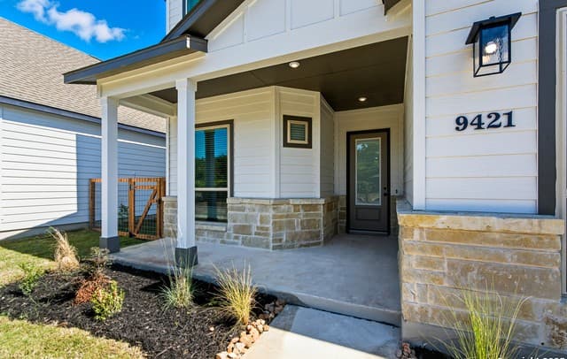4-bedroom rental at 9421 Chatside in Schertz, TX — photo 5