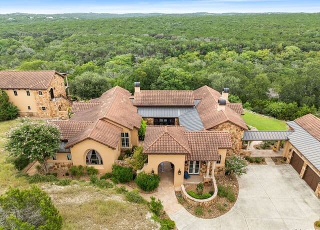 Home for sale at 103 Castle Rock in Boerne, TX — photo 4