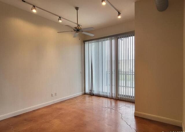 2-bedroom rental at 831 S Flores Unit 3104 in San Antonio, TX — photo 4