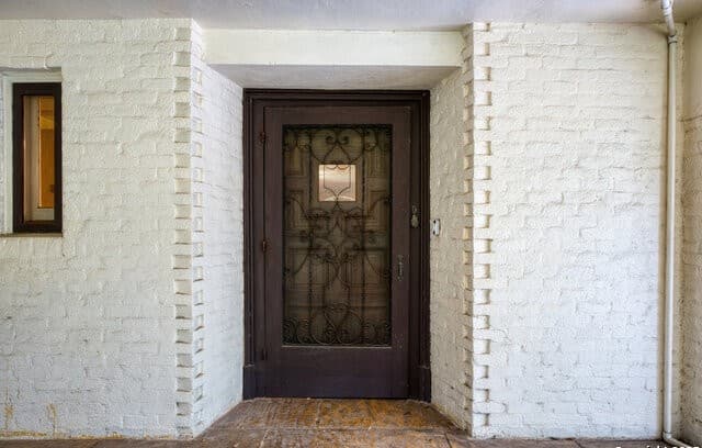 2-bedroom rental at 5351 Fredericksburg in San Antonio, TX — photo 3