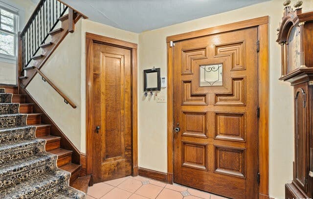 2-bedroom rental at 5351 Fredericksburg in San Antonio, TX — photo 4