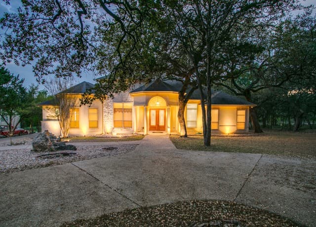 4-bedroom rental at 20821 Wahl in San Antonio, TX — photo 2