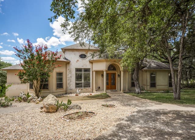 4-bedroom rental at 20821 Wahl in San Antonio, TX — photo 3