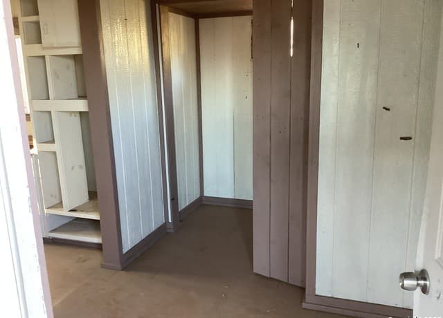 3-bedroom rental at 174 Edgewood Cir in Bandera, TX — photo 2