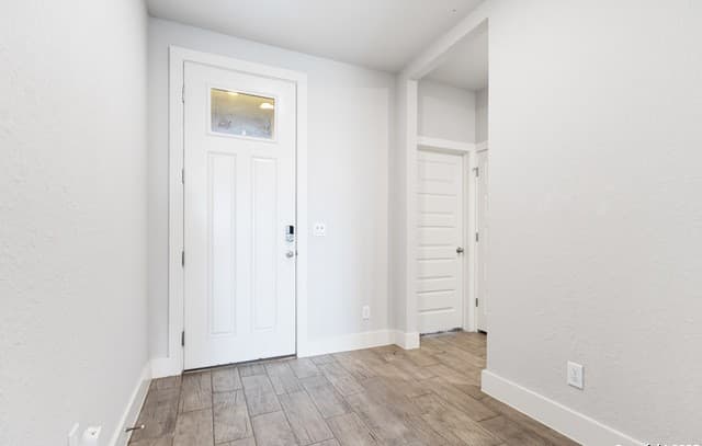 3-bedroom rental at 7333 Walkers Loop in San Antonio, TX — photo 5