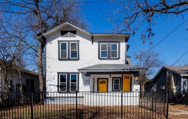rental at 109 Blue Bonnet in San Antonio, TX — photo 1