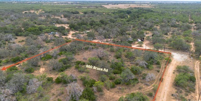 rental at 960 Bruce in Poteet, TX — photo 3