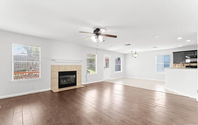 3-bedroom rental at 16014 Dominic Pl in San Antonio, TX — photo 1