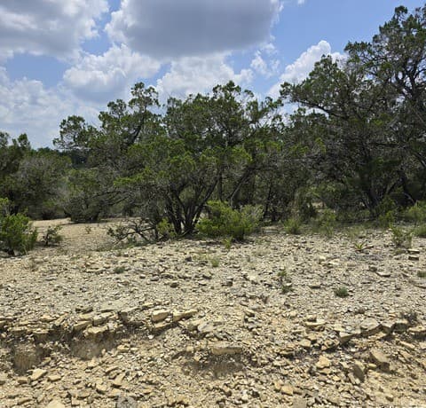 rental at LOT 18 Pecos Rd in Lakehills, TX — photo 4