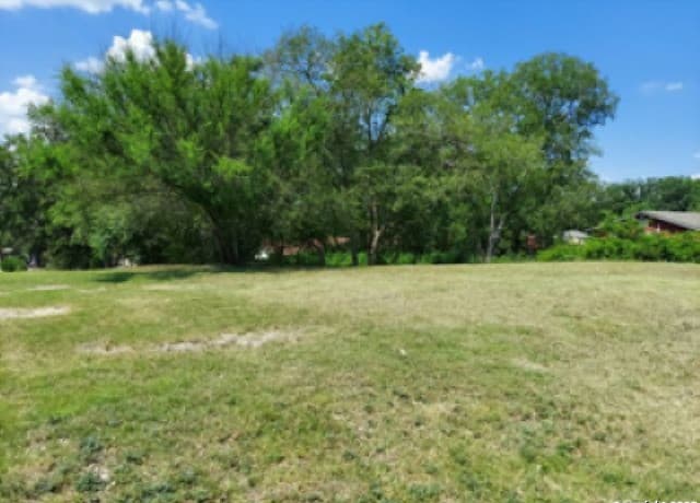 rental at 2303 Schley in San Antonio, TX — photo 3