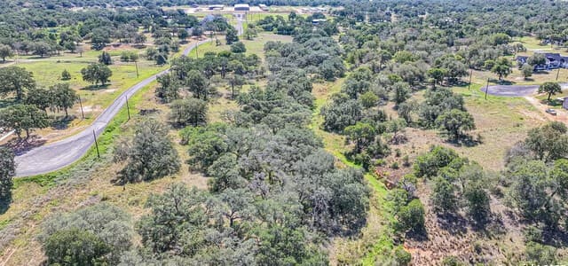 rental at 107 Timber Heights in La Vernia, TX — photo 5