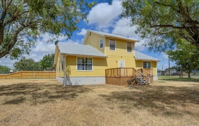4-bedroom rental at 1176 Old Adams in Pleasanton, TX — photo 1