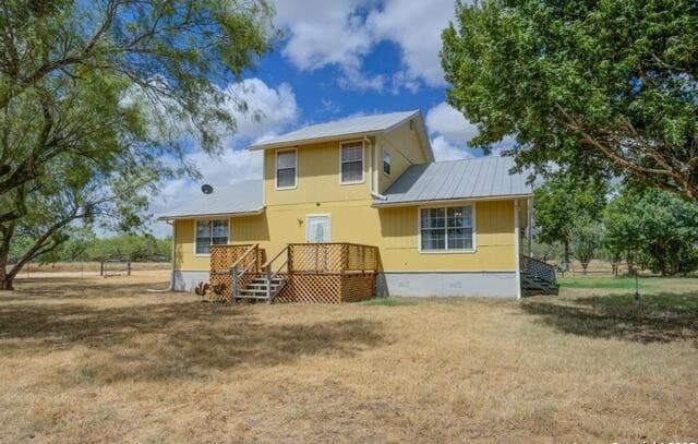 4-bedroom rental at 1176 Old Adams in Pleasanton, TX — photo 3