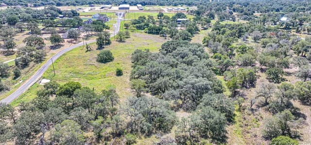 rental at 153 Timber Heights in La Vernia, TX — photo 4