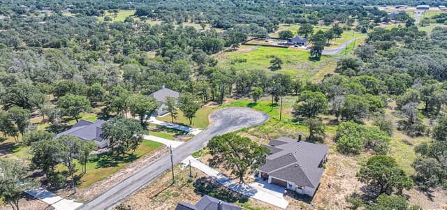 rental at 149 Timber Heights in La Vernia, TX — photo 4