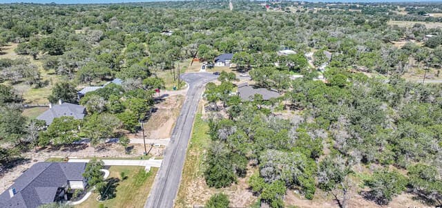 rental at 104 Timber Canyon in La Vernia, TX — photo 3
