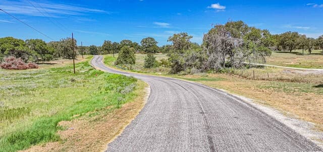 rental at 100 Timber Heights in La Vernia, TX — photo 3