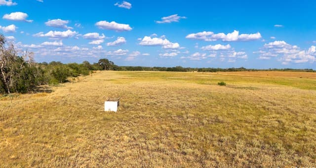 rental at TRACT 2 Bynum Road in Floresville, TX — photo 1