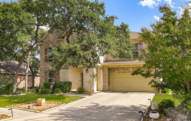 4-bedroom rental at 8918 Cordes in Helotes, TX — photo 3