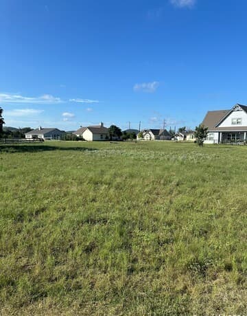 Home for sale at 59 Brown Saddle in Bandera, TX — photo 4