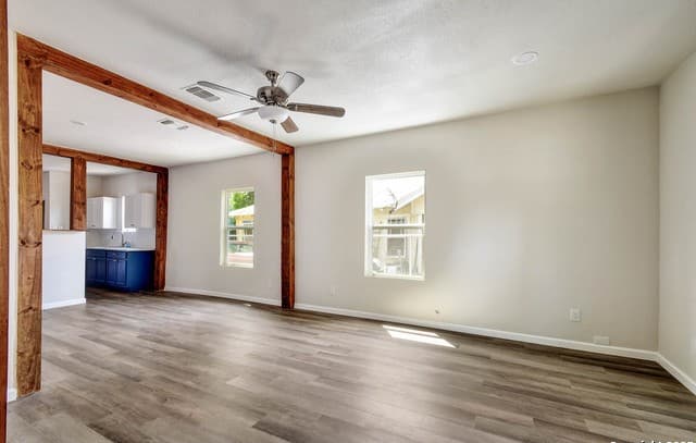 3-bedroom rental at 718 E Highland in San Antonio, TX — photo 5