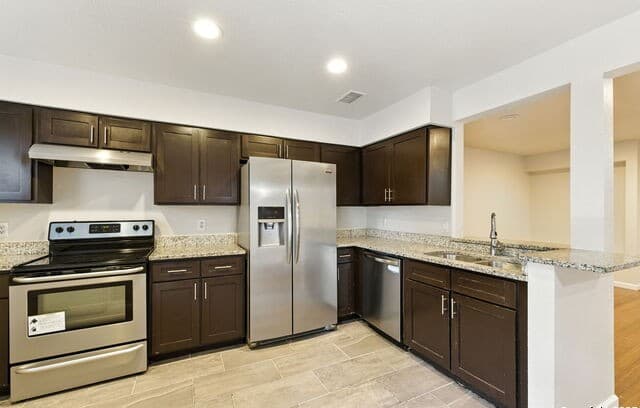 2-bedroom rental at 100 Lorenz Rd Unit 1502 in San Antonio, TX — photo 1