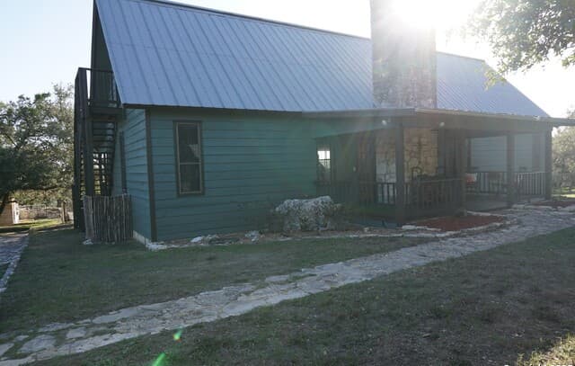 3-bedroom rental at 5150 Laurie Michelle in San Antonio, TX — photo 1