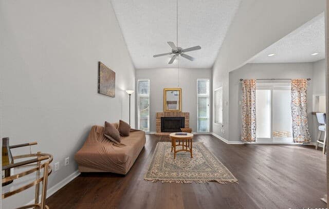 2-bedroom rental at 11001 Wurzbach Unit 605 in San Antonio, TX — photo 4