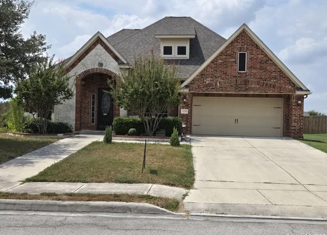 4-bedroom rental at 6718 Laura Heights in Schertz, TX — photo 1