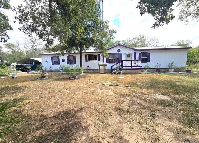 3-bedroom rental at 260 Savannah Grove in Von Ormy, TX — photo 3
