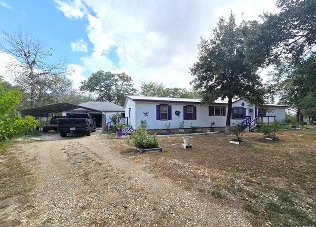 3-bedroom rental at 260 Savannah Grove in Von Ormy, TX — photo 5