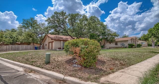 4-bedroom rental at 4800 Rockford in San Antonio, TX — photo 3