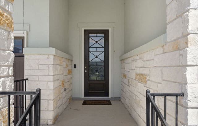 4-bedroom rental at 6533 Crockett Cv in Schertz, TX — photo 3