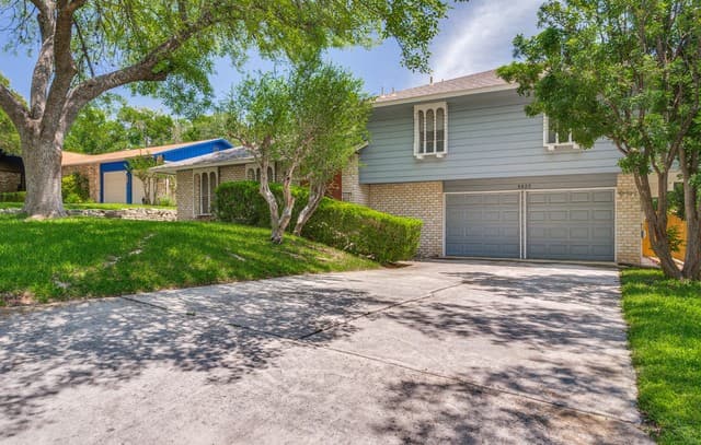 4-bedroom rental at 5822 Dan Duryea in San Antonio, TX — photo 2