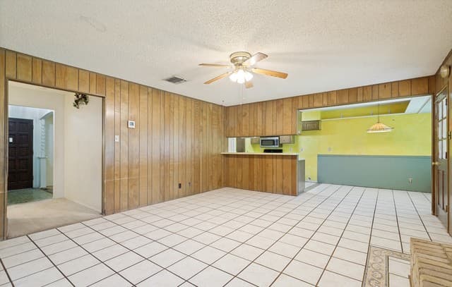 4-bedroom rental at 5822 Dan Duryea in San Antonio, TX — photo 4