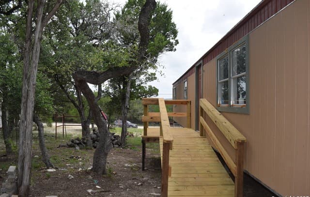 4-bedroom rental at 138 Desert Poppy in Bandera, TX — photo 5
