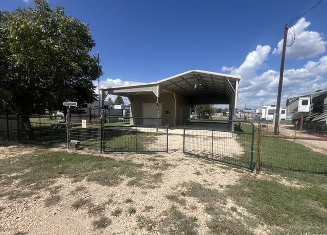 Home for sale at 545 Siesta in Bandera, TX — photo 2