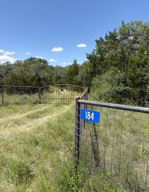 rental at 184 Peyton Colony in Blanco, TX — photo 3
