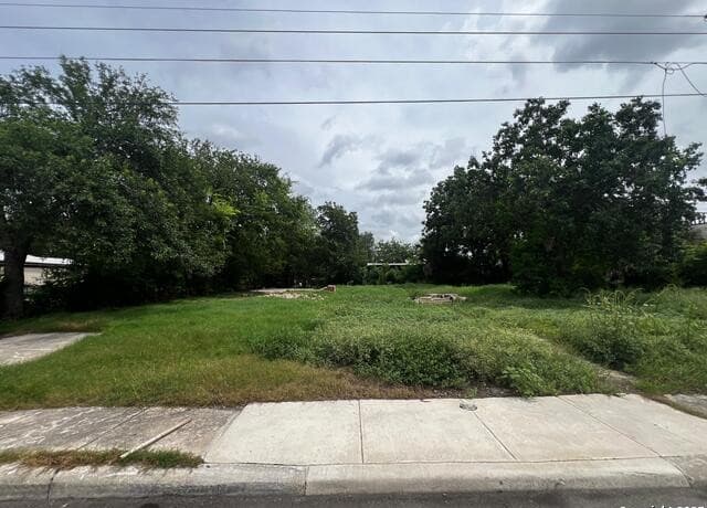 rental at 427 Westfall in San Antonio, TX — photo 5