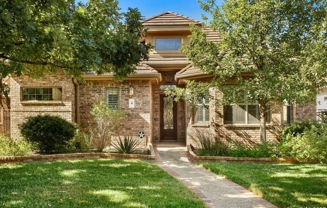 3-bedroom rental at 4 Grantham in San Antonio, TX — photo 2