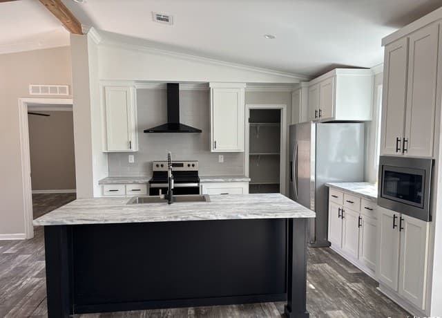 3-bedroom rental at 320 Fawn in Spring Branch, TX — photo 5