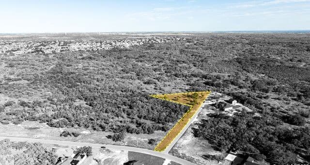 rental at LOT 20 Stone Loop in Castroville, TX — photo 3