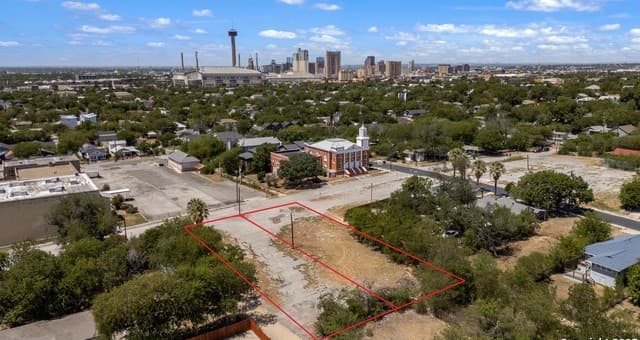 rental at 614 Piedmont in San Antonio, TX — photo 3