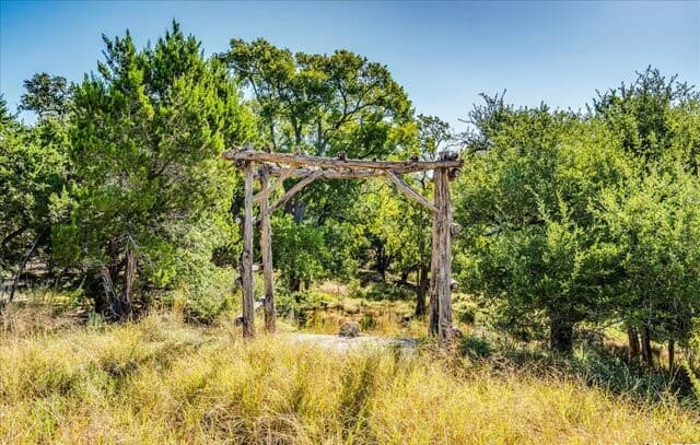 rental at 530 Stallion Estates Dr in Spring Branch, TX — photo 3